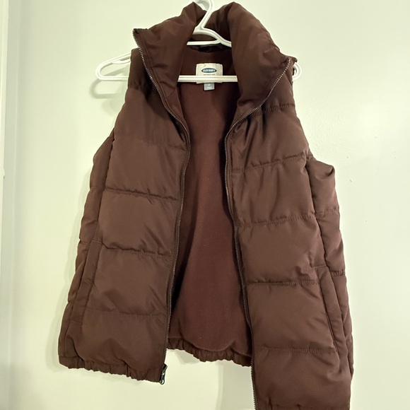 Old Navy Chocolate Puffer Vest Small VGUC - Picture 2 of 3